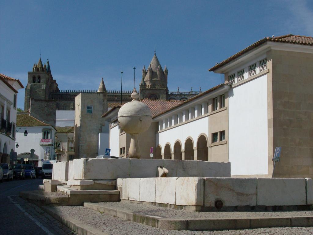 Ebora Home - Garage Free - Centro Historico Évora Dış mekan fotoğraf